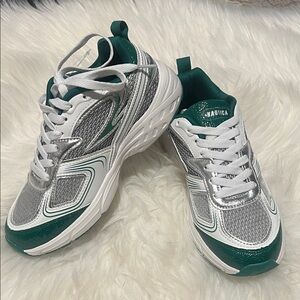 Nautica Women's Perelto White/Green Lace Up Jogger Sneakers Size 6